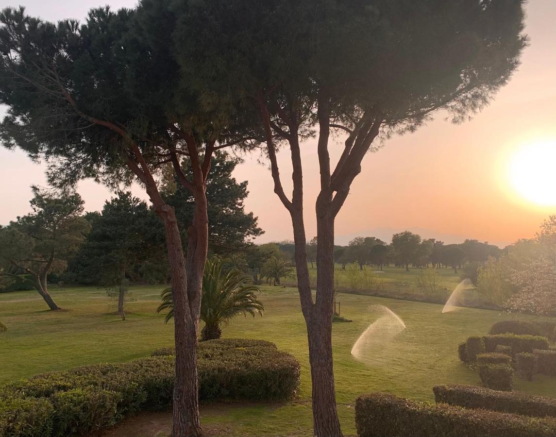 L' Appart Du Golf 생시프리앙 외부 사진